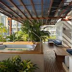 Un Oasis frente a la Kristal Lagoon Resort Life